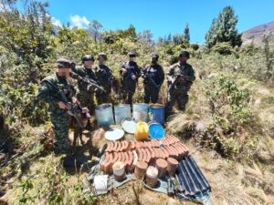 Ejército destruye depósito clandestino de explosivos tras enfrentamientos con disidencias en Cumbal, Nariño